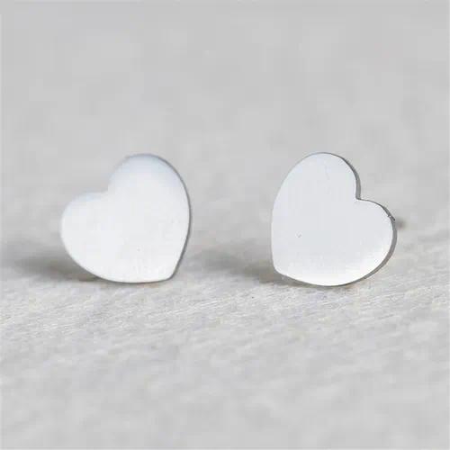 Pendientes simples forma de corazón